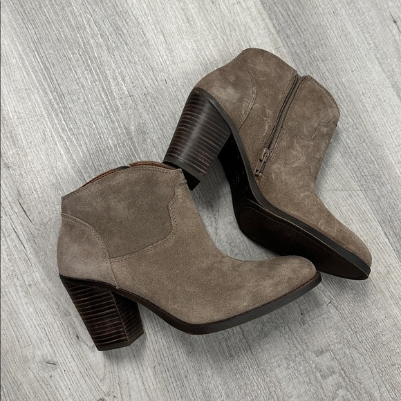 Lucky Brand LK-Eller Suede Ankle Booties – Size 8.5M (38.5 EU) - Picture 4 of 9